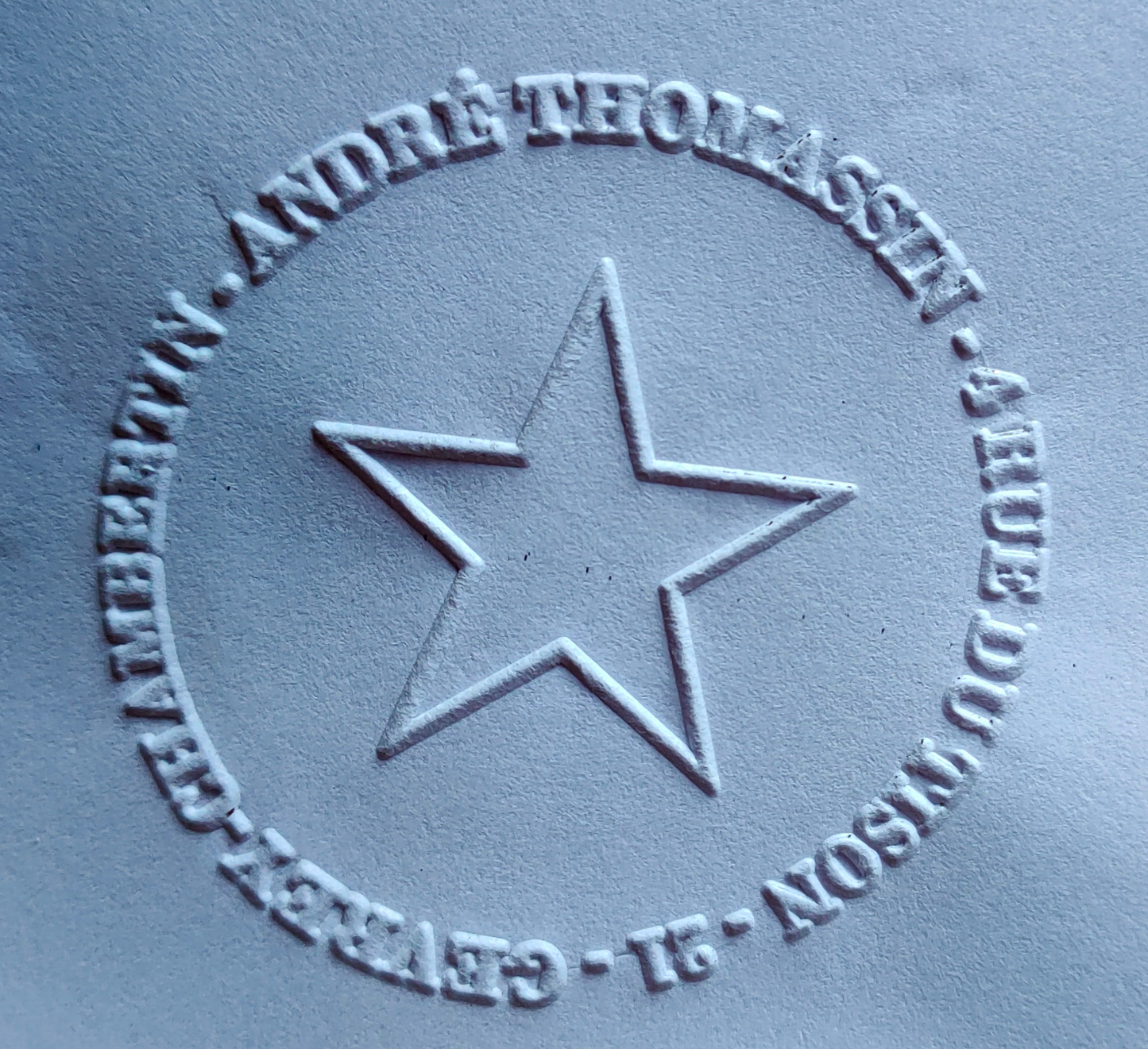 Pinces à gaufrer personnalisées.