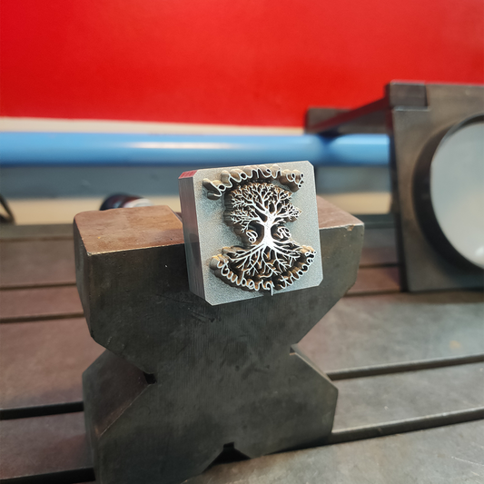 Blocs gravés & fers à marquer personnalisés.