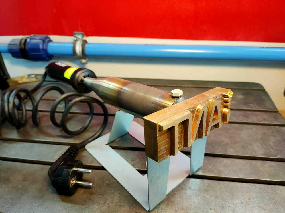 Fers à marquer électriques personnalisés.