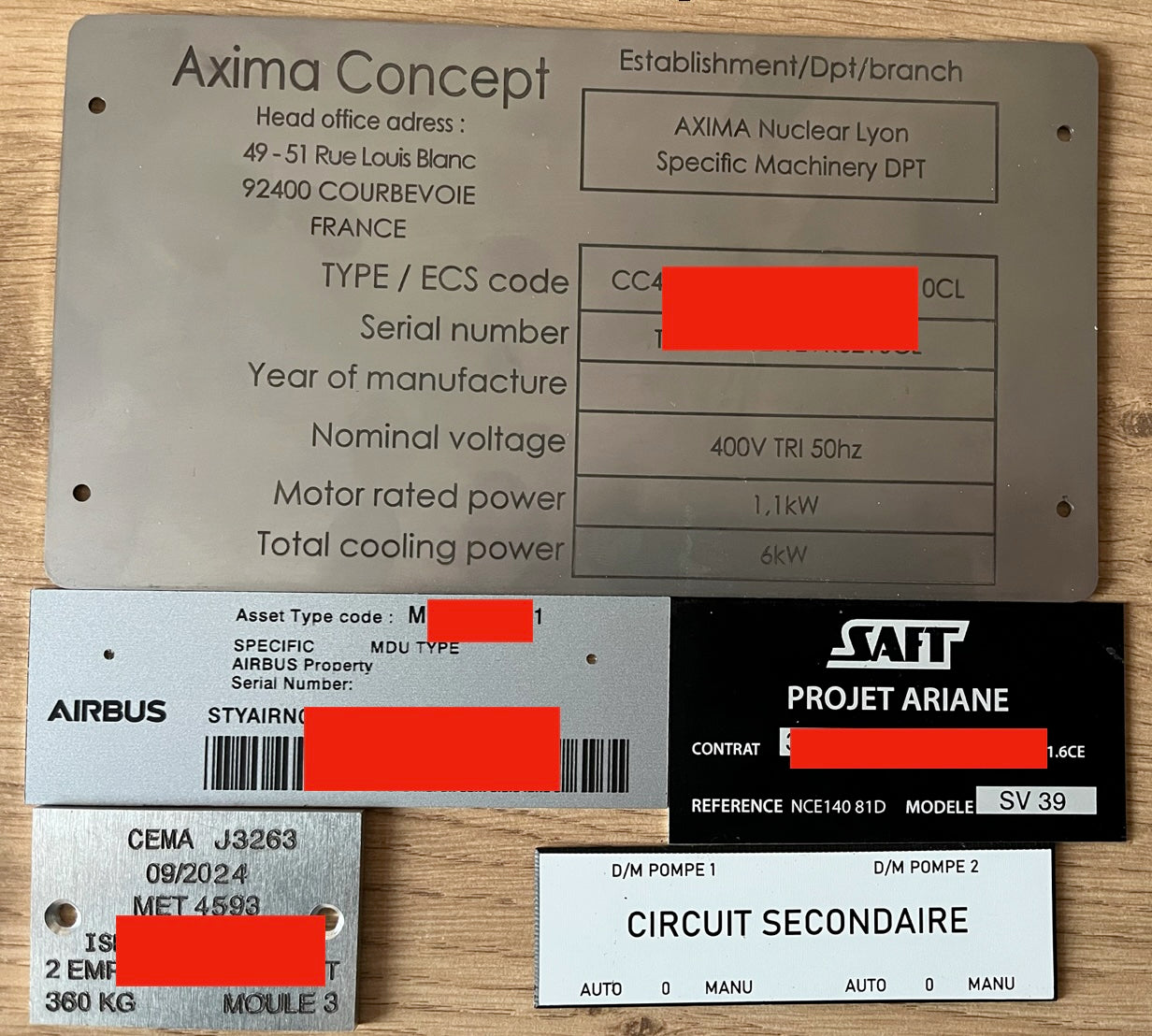 Plaques constructeurs / d'identification en acier inox - Boutique du Marquage